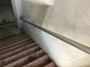 Pagraba margas, margas spīdīgas, alumīnija